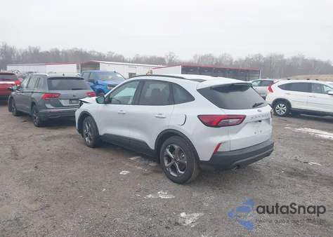 2025 Ford Escape St-Line z USA, uszkodzony, nr VIN 1FMCU0MN8SUB33748